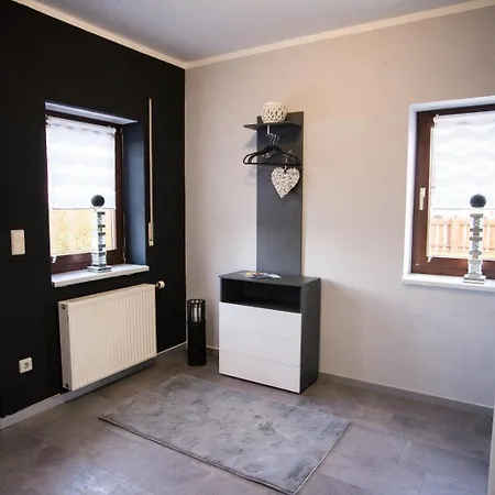 Zum Kaeutzchen 120Qm Ferienhaus 8 Personen 4 Schlafzimmer Nossentiner Huette Exterior foto